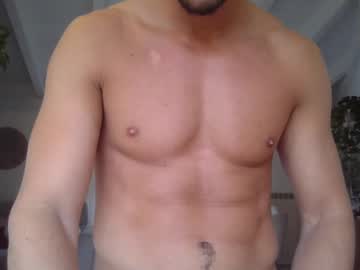 Topmanmaste2 Chaturbate stream image from May 06, 2025