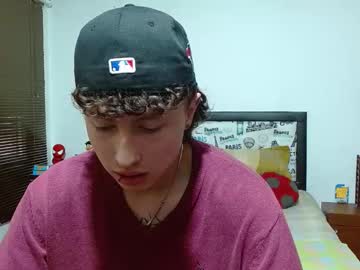 Aron_Miller18 Chaturbate stream image from May 06, 2025