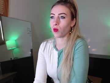 Prettyxea Chaturbate stream image from May 06, 2025