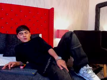 Anthonyriverss Chaturbate stream image from May 06, 2025