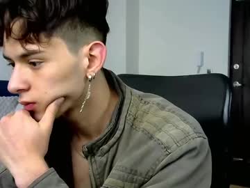 Kelasir Chaturbate stream image from May 06, 2025