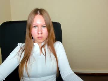 Lilykiiss Chaturbate stream image from May 06, 2025