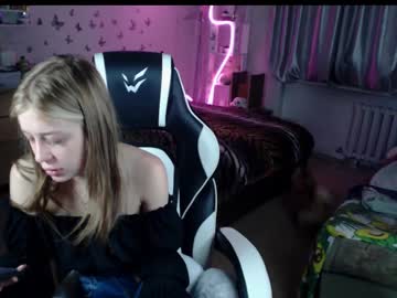 Molly_Barbie Chaturbate stream image from May 06, 2025