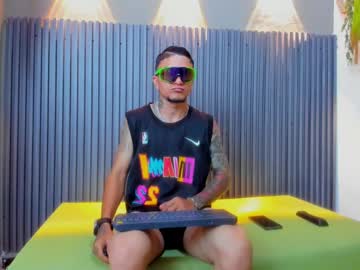 Billy_Parkerr Chaturbate stream image from May 06, 2025