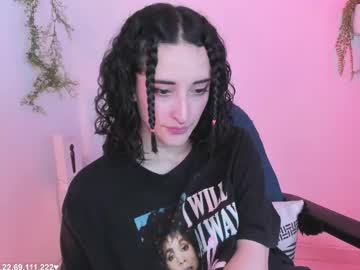 Evee_Uwu Chaturbate stream image from May 06, 2025