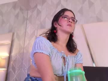 Lillianderson Chaturbate stream image from May 06, 2025