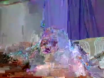 Prettypinaylonghair stream image from May 06, 2025