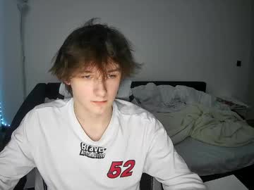 Edgar_Waynes Chaturbate stream image from May 06, 2025