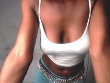 Pinky_Pussy68635 stream image from May 06, 2025