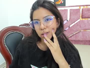Emilyy_Cooperr Chaturbate stream image from May 06, 2025