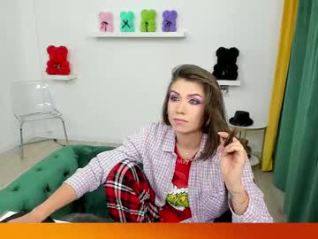 Katarina_Blades Chaturbate stream image from May 06, 2025