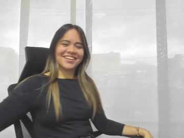 Nia_Morel Chaturbate stream image from May 06, 2025
