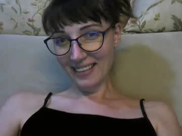 Rafaellaraffy Chaturbate stream image from May 06, 2025