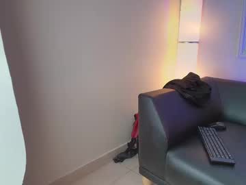 Alanagrecco Chaturbate stream image from May 06, 2025