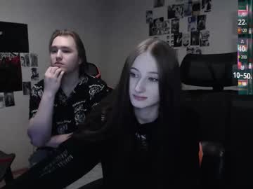 Camcoupgang Chaturbate stream image from May 07, 2025