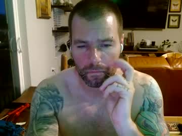 Sirtrippterrier Chaturbate stream image from May 07, 2025