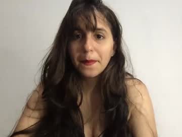 Nyviere Chaturbate stream image from May 07, 2025