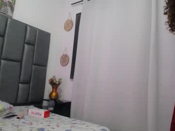 Alelinaughty Chaturbate stream image from May 07, 2025