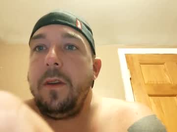 Randallpink1111 Chaturbate stream image from May 07, 2025