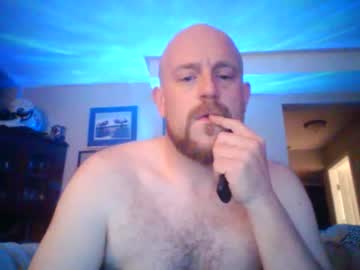 Bdogg604 Chaturbate stream image from May 07, 2025