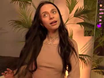 Livia_Starr_ Chaturbate stream image from May 07, 2025