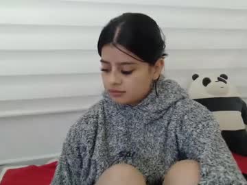 Ellenblue22 Chaturbate stream image from May 07, 2025