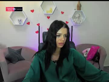 Ilona_Berry Chaturbate stream image from May 07, 2025
