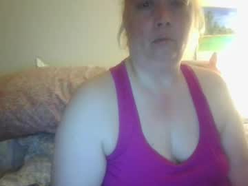 Luv4lia Chaturbate stream image from May 07, 2025