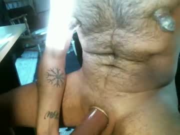 Need2cumalot Chaturbate stream image from May 07, 2025