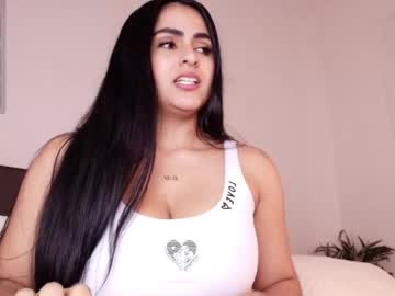 Candyf_Ox Chaturbate stream image from May 07, 2025