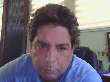 Frankorican Chaturbate stream image from May 07, 2025