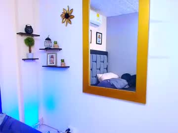 Abrilroset Chaturbate stream image from May 07, 2025