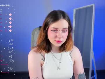 Effie__ Chaturbate stream image from May 07, 2025