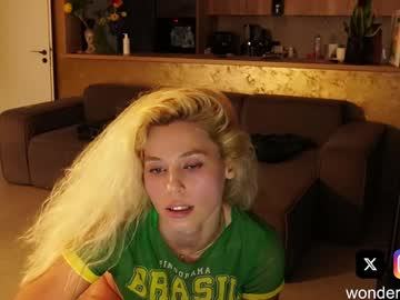 Allissonhotbb Chaturbate stream image from May 07, 2025