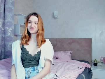 Florencefunnell Chaturbate stream image from May 07, 2025