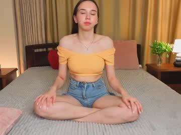Elvinabeat Chaturbate stream image from May 07, 2025