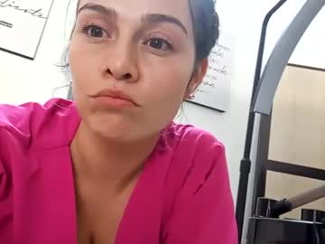 Cristal401623 Chaturbate stream image from May 07, 2025