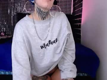 Queen_Blue77 Chaturbate stream image from May 07, 2025