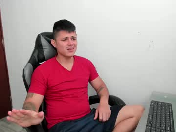 Teylor_Fel Chaturbate stream image from May 07, 2025