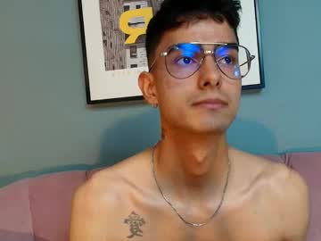 Niko_West Chaturbate stream image from May 07, 2025