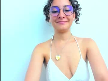 Emma_Belle02 Chaturbate stream image from May 07, 2025