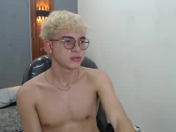 Oliver_Russo Chaturbate stream image from May 07, 2025
