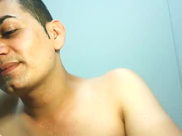 Acuarioardiente Chaturbate stream image from May 08, 2025