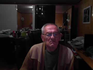 Dugudu38 Chaturbate stream image from May 08, 2025