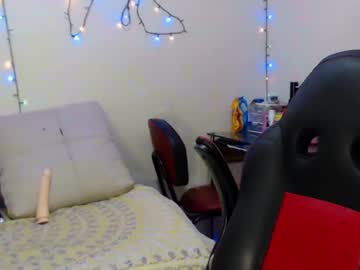 Pearl_Macy1 Chaturbate stream image from May 08, 2025