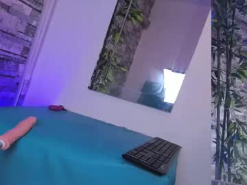 Thaileen Chaturbate stream image from May 08, 2025