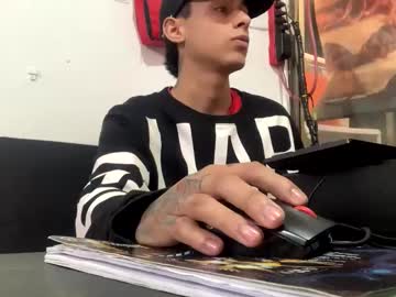 Tarren_Boys Chaturbate stream image from May 08, 2025