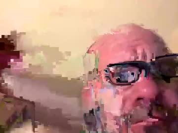 Beverstixx Chaturbate stream image from May 08, 2025