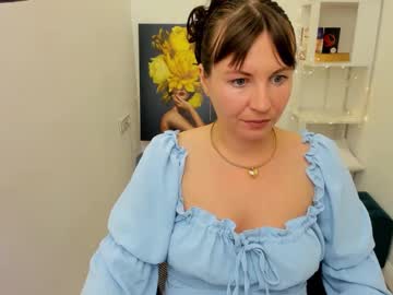 Temtingfloww Chaturbate stream image from May 08, 2025