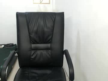 Asian_Mikyla Chaturbate stream image from May 08, 2025